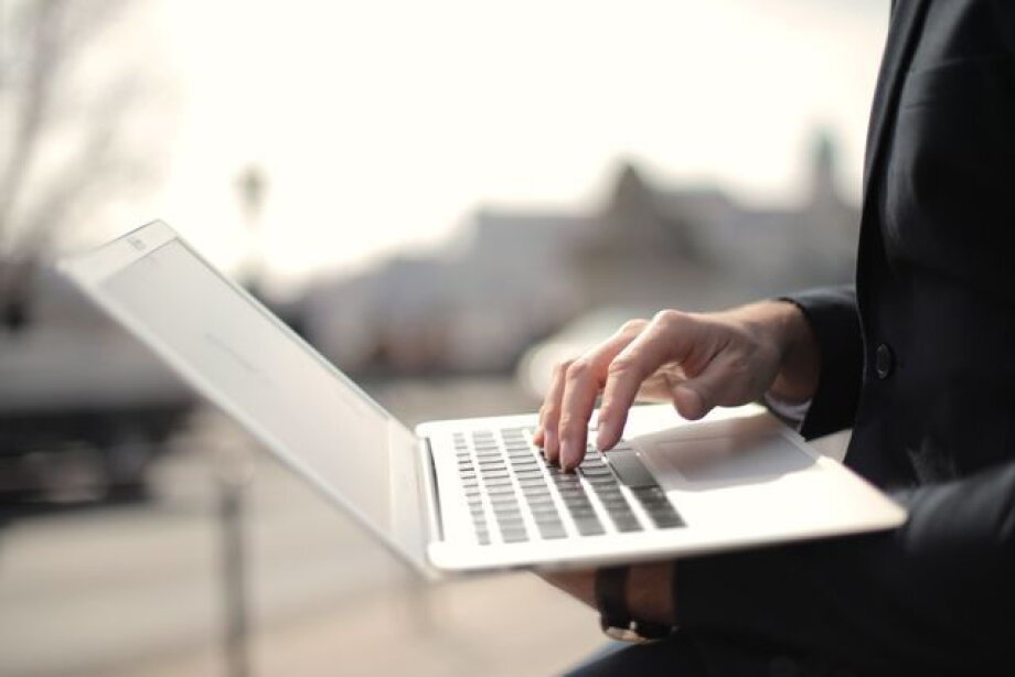 Government adopts bill on fair access to use of data