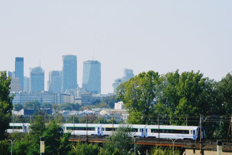 Eastern Warsaw sees renovation closing four and a half rail platforms
