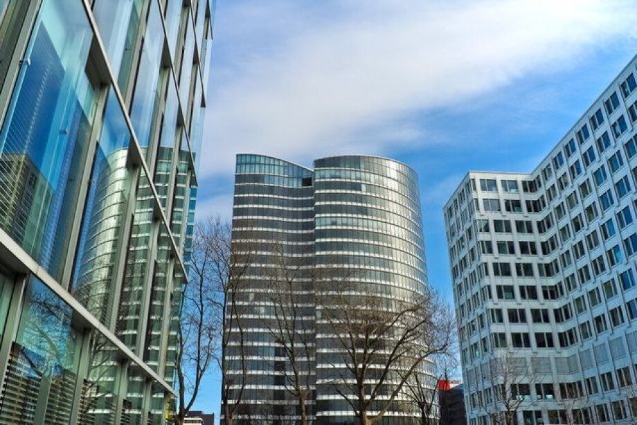 Swedish Eastnine to buy more office buildings in Poland