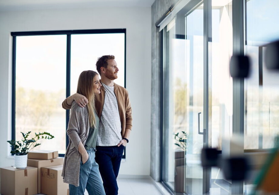 Secondary market price gaps