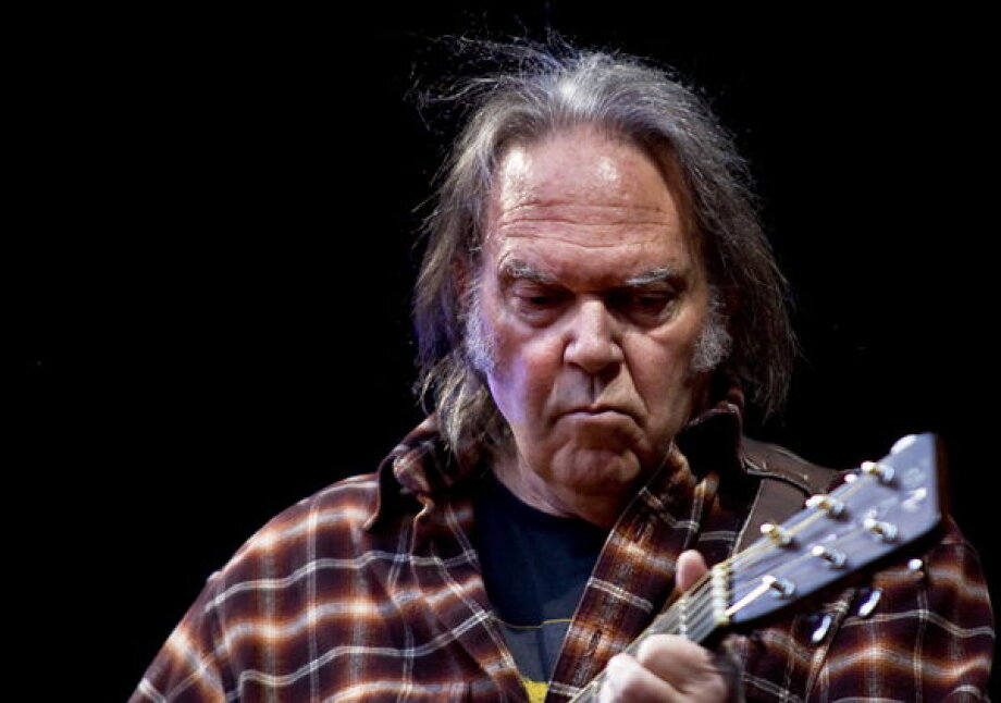 Neil Young to open tour in Ukraine