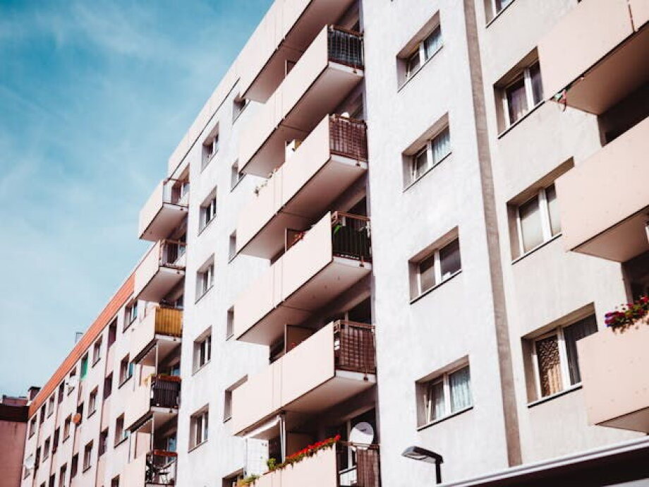 CBRE: in Q2, apartment sales in Warsaw dropped by over 40% in Q2 vs Q1