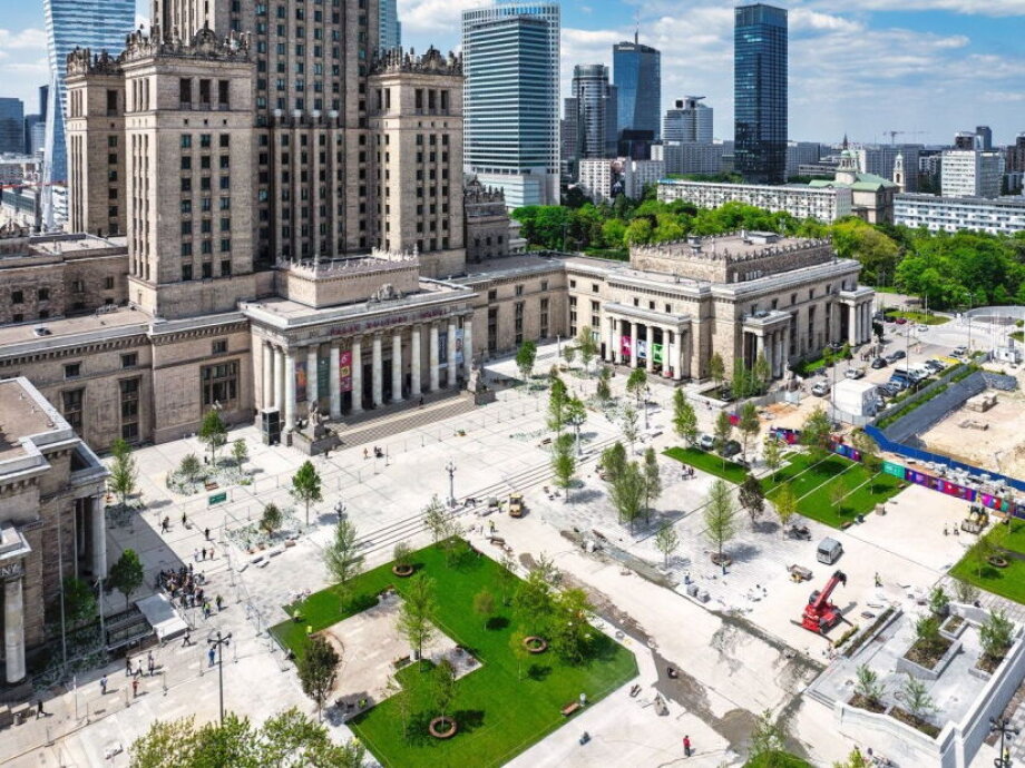 Plac Centralny now open
