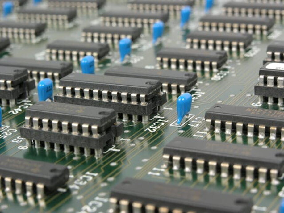 Estonian Skeleton Technologies wants to invest in Poland to make super-capacitors