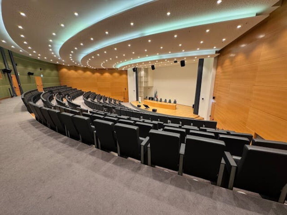 Crystal Mountain betting on convention and conference center