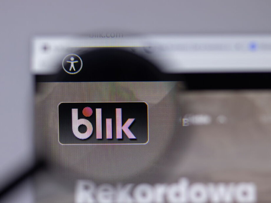 BLIK chief steps down