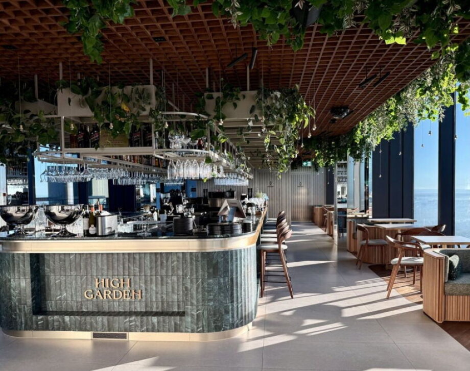 Highline Warsaw opens atop Varso Tower